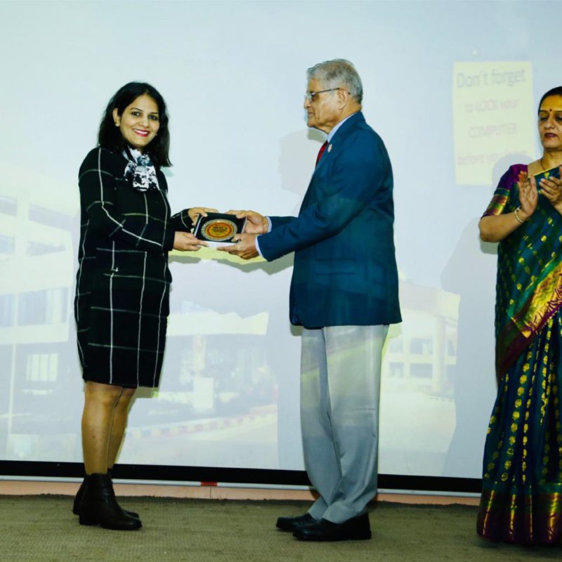 awards-img-3